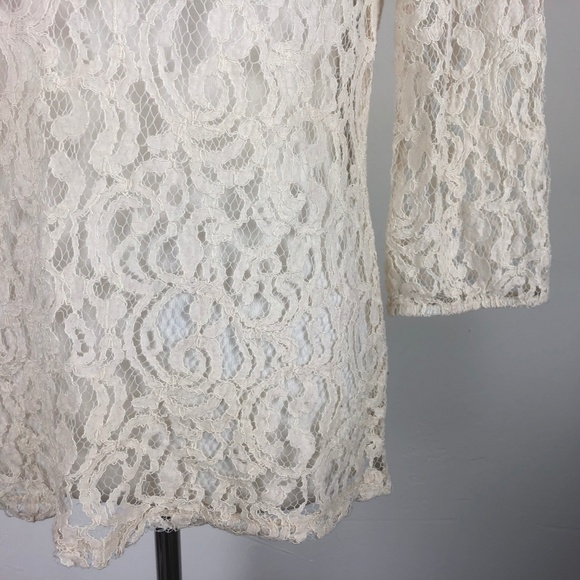 Ann Taylor Loft Size Medium Top Blouse Cream Lace - Picture 4 of 8